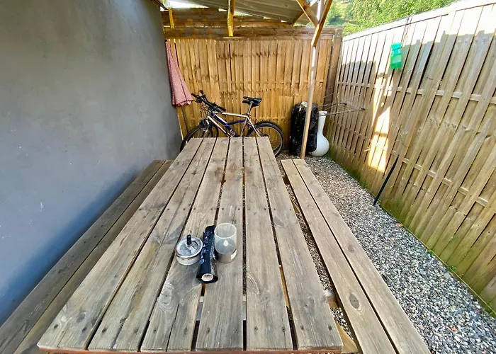 Petite Maison Au Calme Avec Jardin Cloture Les Animaux Bienvenue